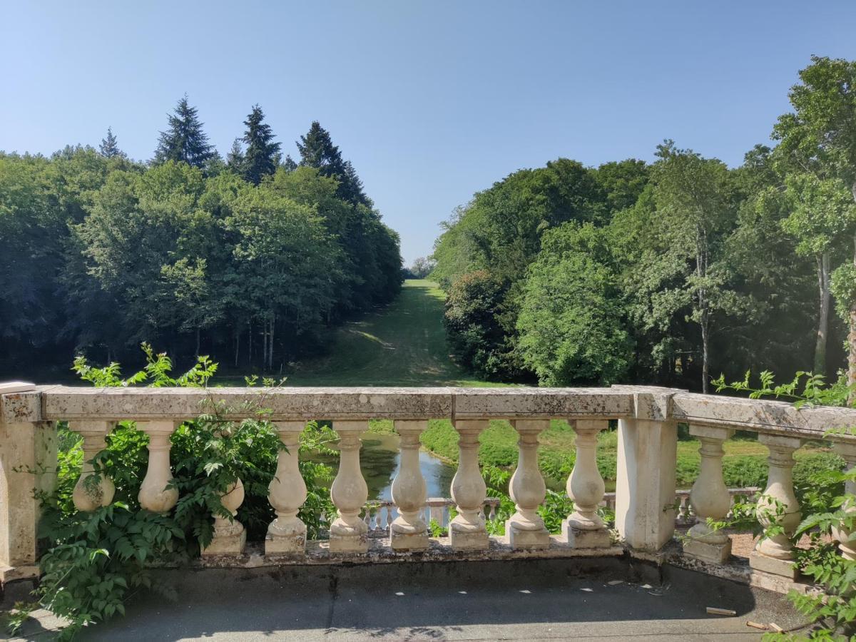 Chateau De La Huberdiere Nazelles-Negron 외부 사진