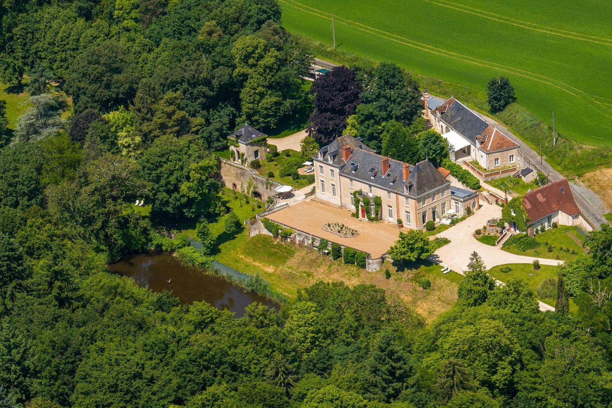 Chateau De La Huberdiere Nazelles-Negron 외부 사진